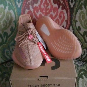 Yeezy Boost 350 clay